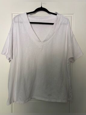 aerie White V-Neck Boxy Short Sleeve Tee